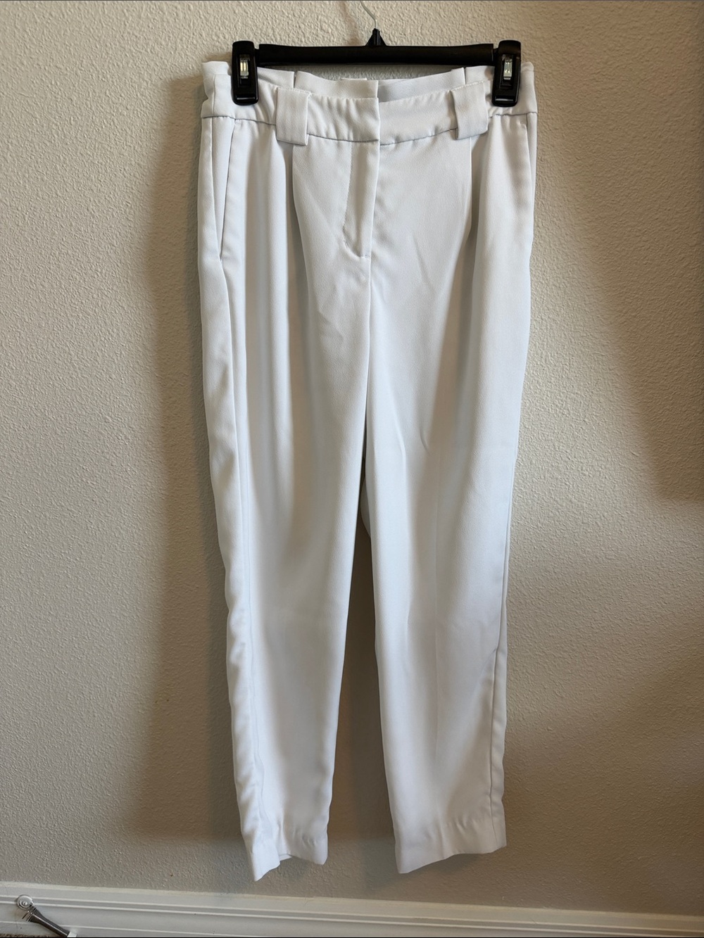 Express White Tailored Pleat Front Pants